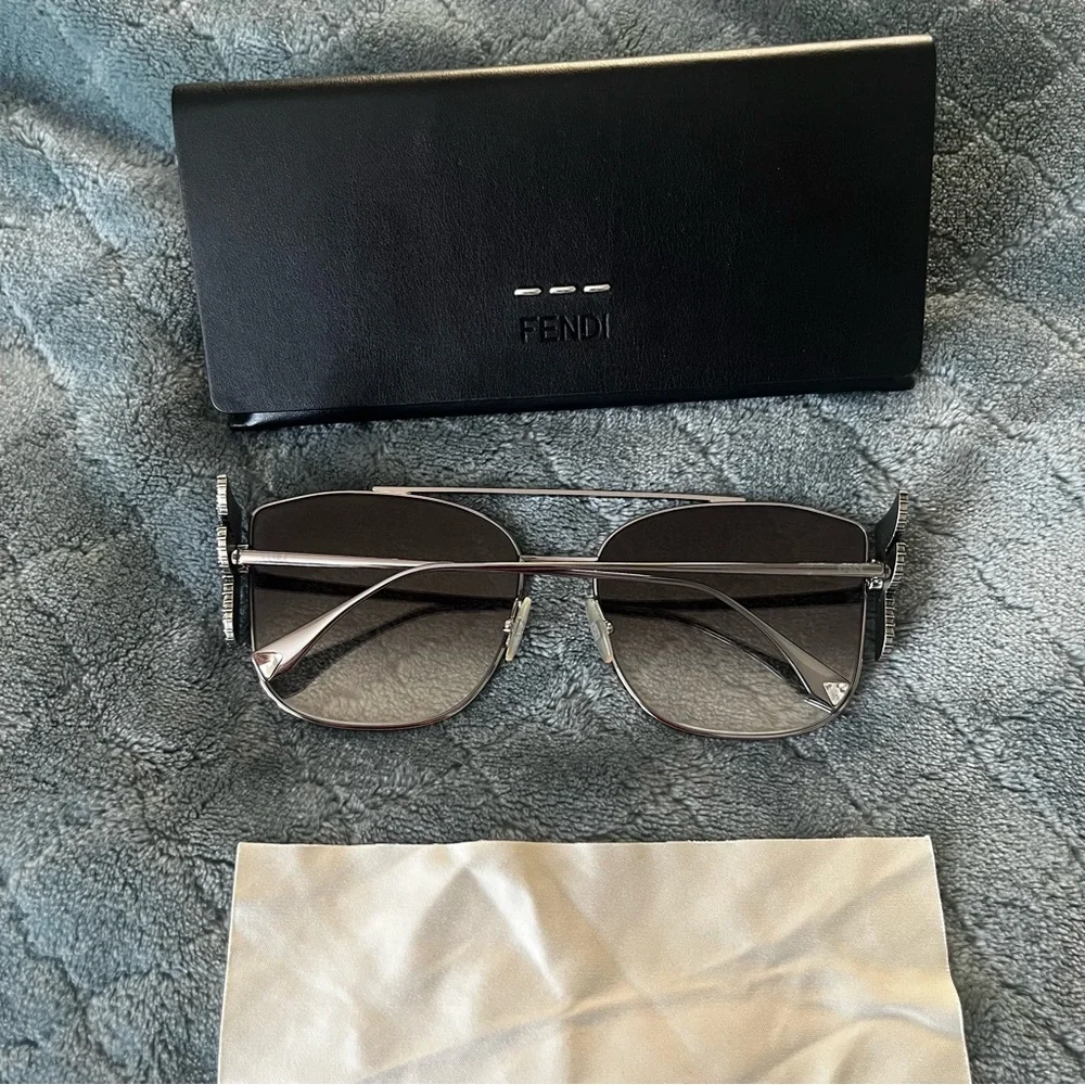 Fendi Silver‎ and Black Women's Sunglasses